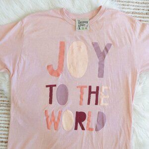 Oliver & Otis NWT Women's Size Medium Joy to the World Holiday Christmas Tee